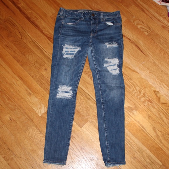 American Eagle Outfitters Pants - American Eagle ripped jeans with patches